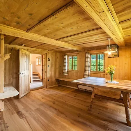 Chalet Schnitzers Ferienheisl *